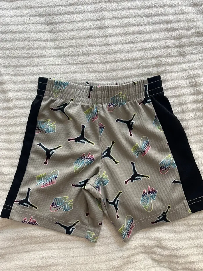 Short Jordan - photo numéro 2