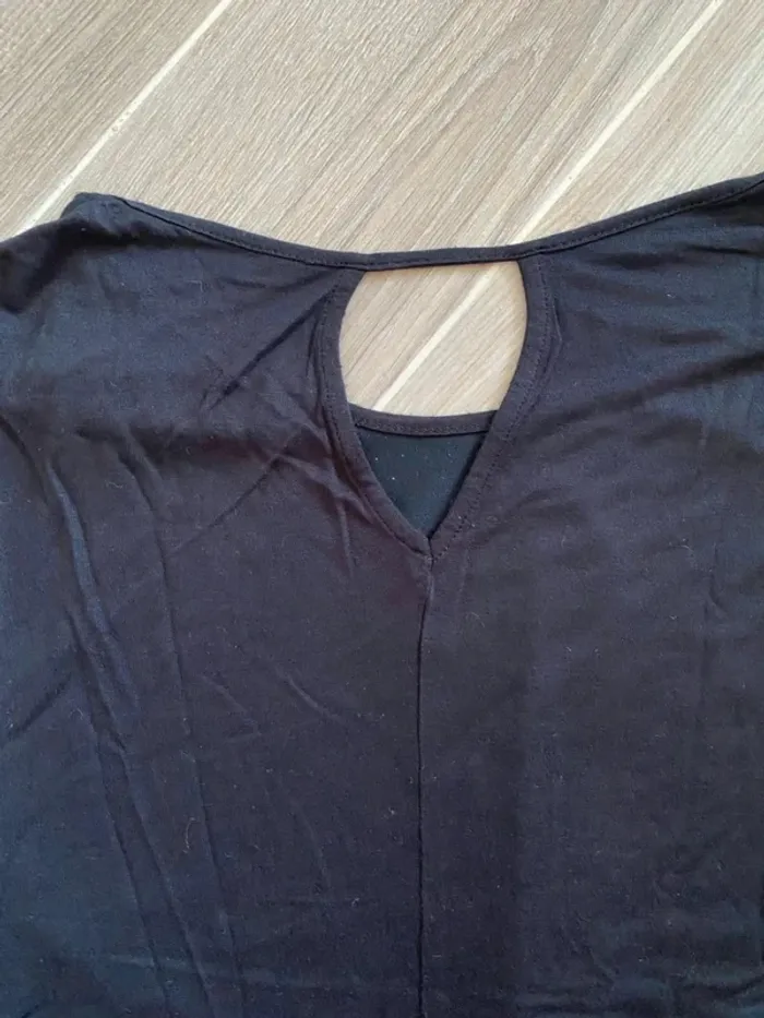 Joli haut noir uni femme 38/40 - photo numéro 4