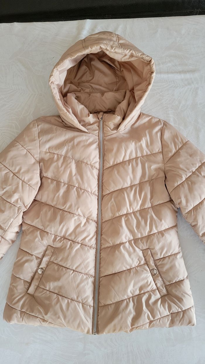 Doudoune à capuche, couleur beige, en taille M. - photo numéro 2