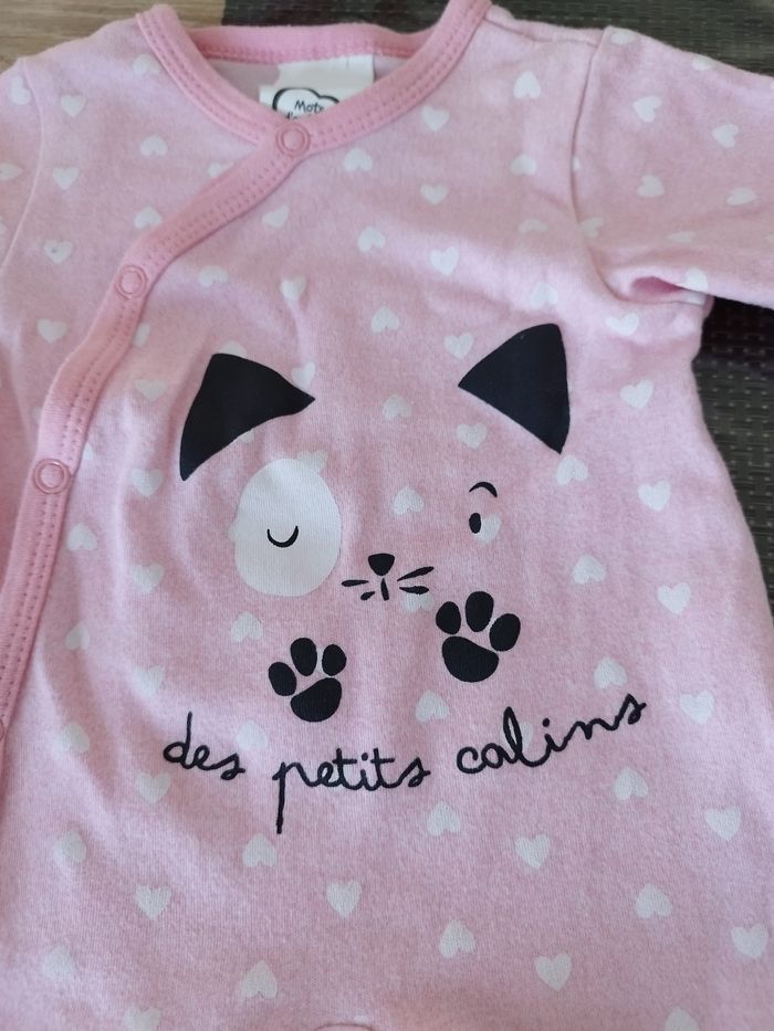 Pyjama et body - photo numéro 2
