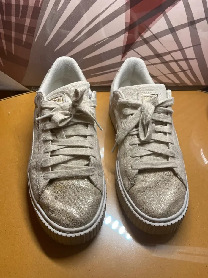 Basket Puma beige et doré