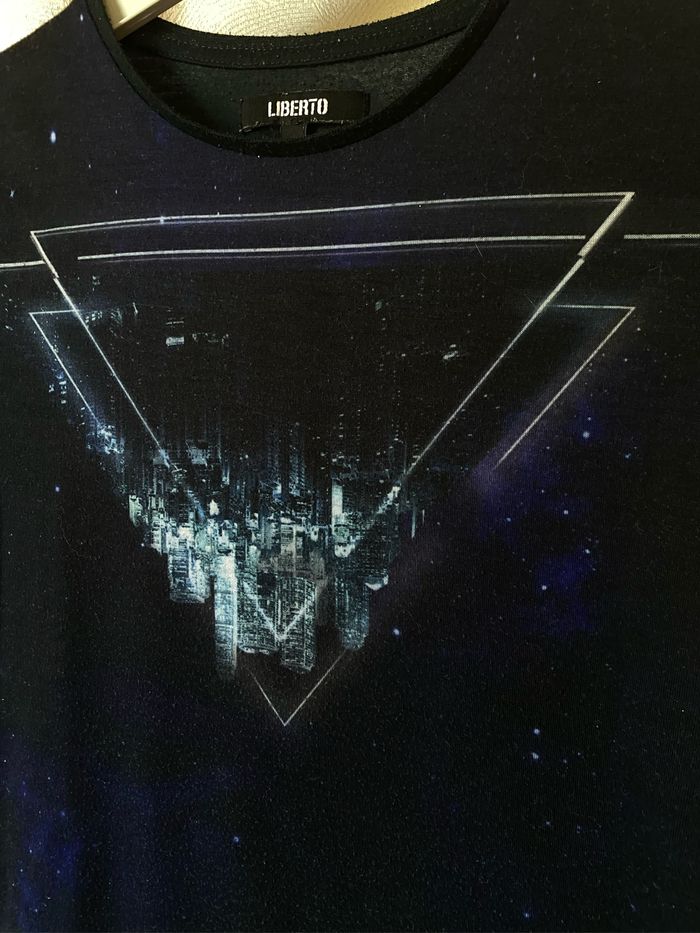 T-shirt noir imprimé ville éclairée Liberto 10 ans - photo numéro 2
