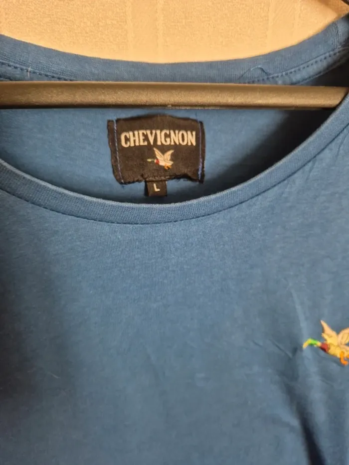 tshirt chevignon taille L - photo numéro 2
