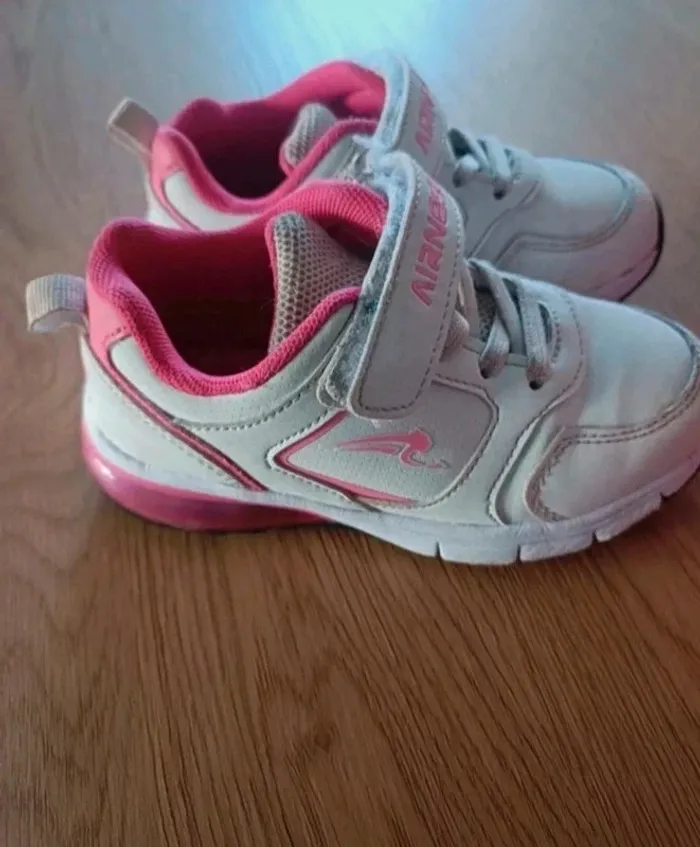Baskets Airness pointure 26 - photo numéro 3