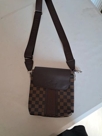 Pochette neuve marron