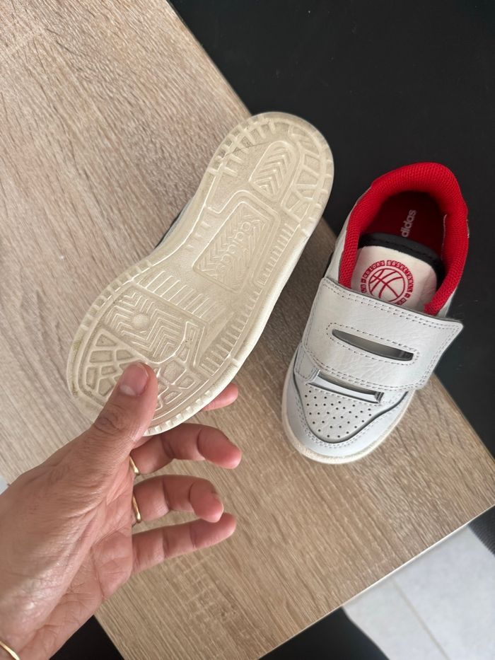 Basket adidas enfant