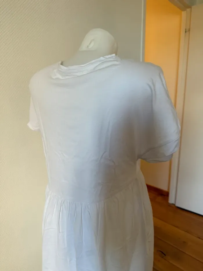 Robe mango blanche en bon état taille M - photo numéro 5