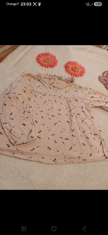 T.shirt fille taille 24 mois