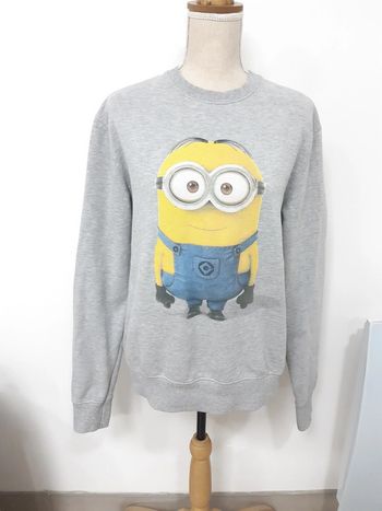 Pull gris Minion T38