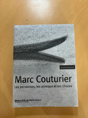 Livre de Marc Couturier. Les personnes, les animaux et les choses.