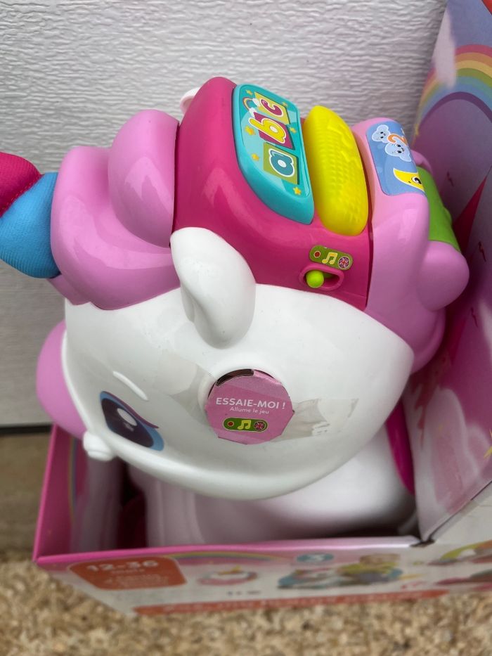 Zoé ma licorne adorée à bascule neuve - photo numéro 4