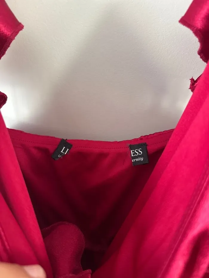 👗 🌻Little Mistress - Taille L- Robe - bordeaux portefeuille à volants - neuf sans étiquette - photo numéro 3
