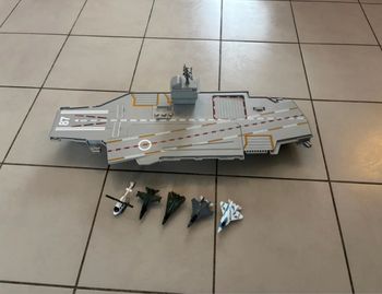 Base navale