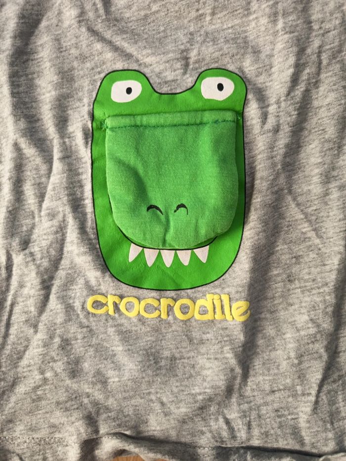 T-shirt 12 mois crocodile - photo numéro 2
