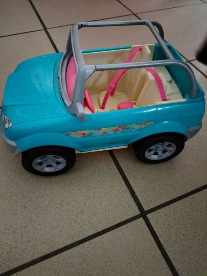 Poupée Barbie voiture Buggy plage