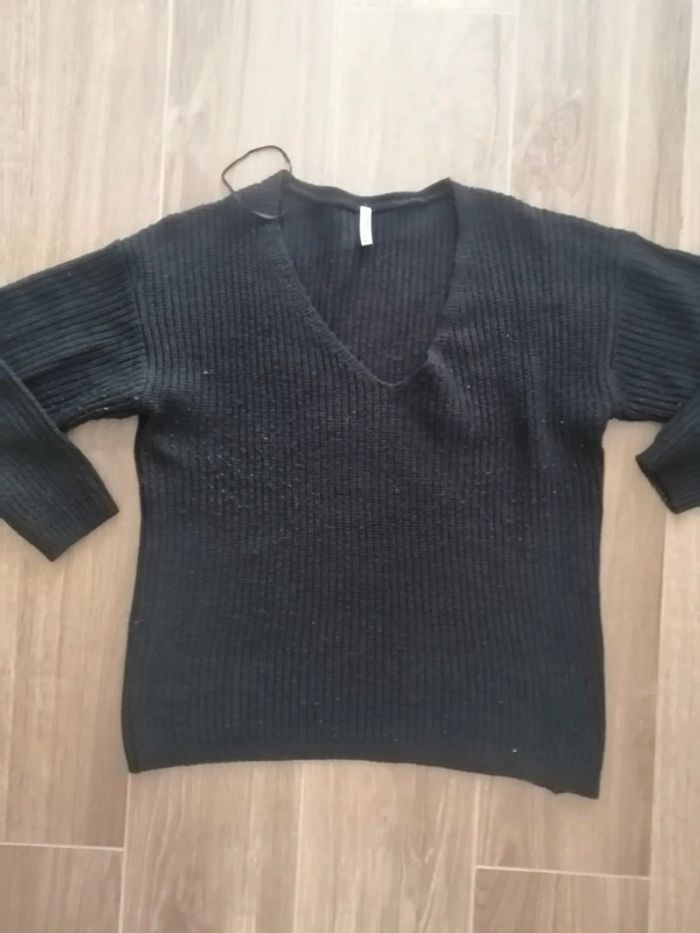 Pull noir - photo numéro 2