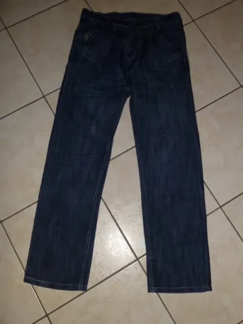 jean bleu délavé style fashion taille 40