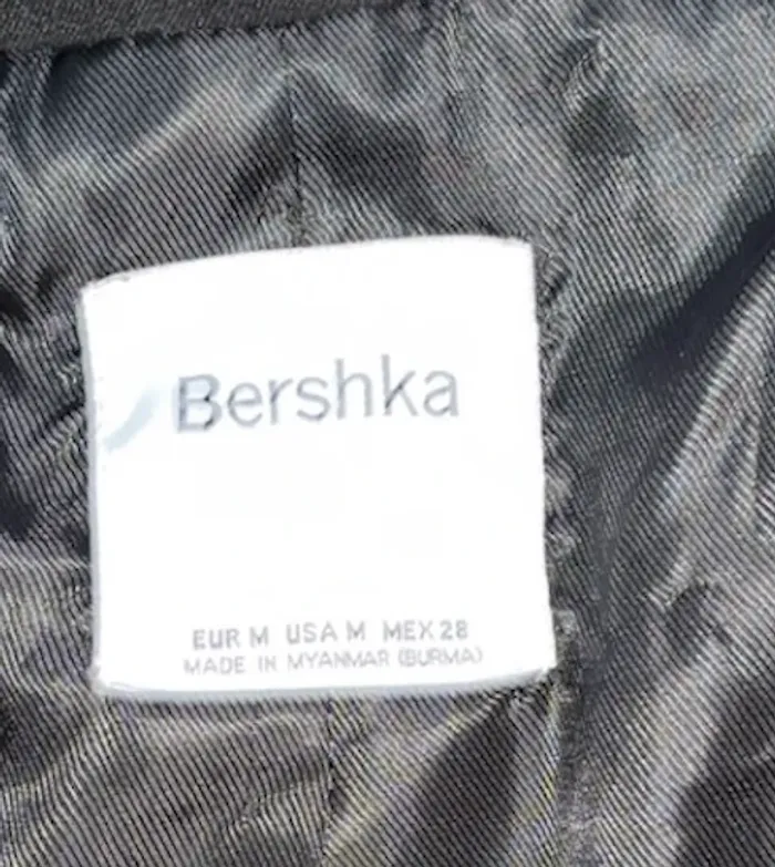 Blazer noir oversize Bershka M - photo numéro 2