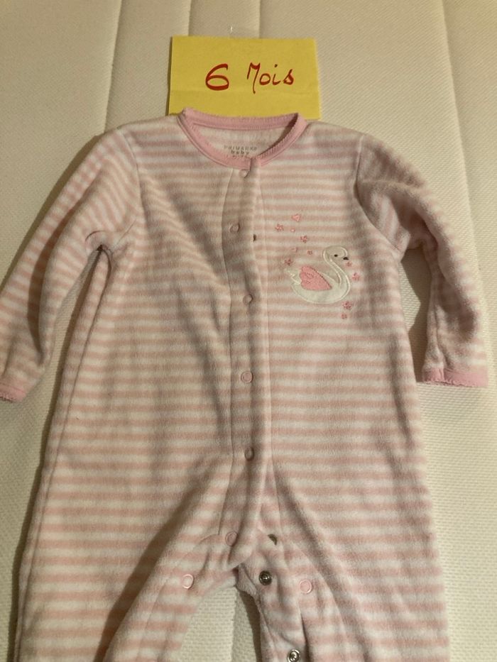 Grenouillère en 6 mois - photo numéro 2