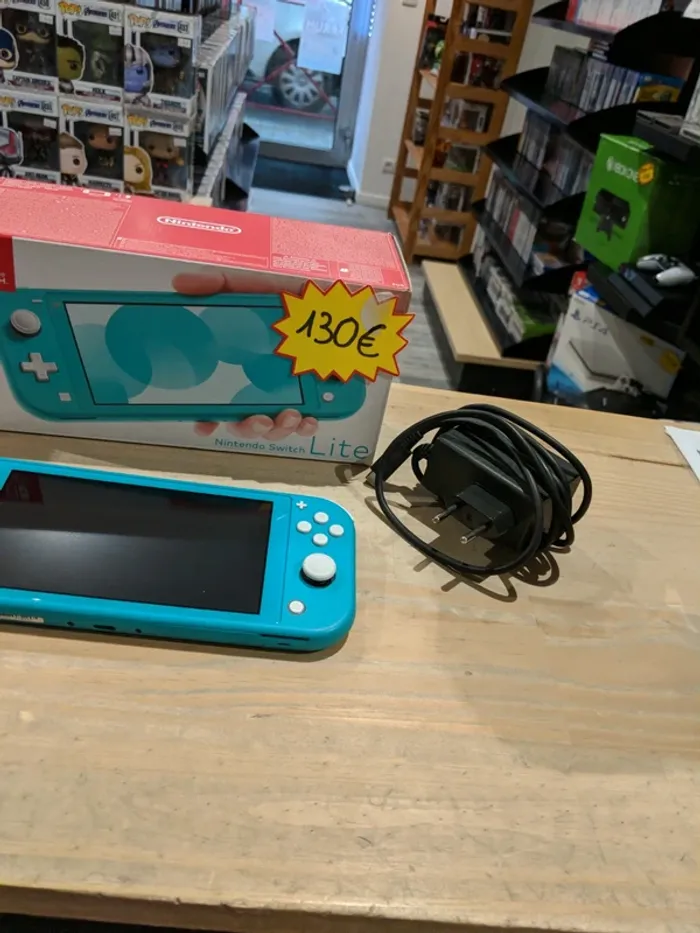 Nintendo Switch Lite Turquoise - photo numéro 3