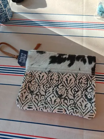 Pochette neuve peau et coton
