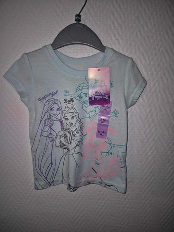 T-shirt Disney princesses taille 12-18 mois 86cm