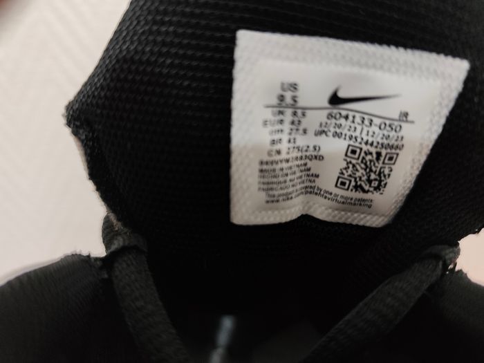 Nike air Max plus taille 43 Neuf avec étiquettes et emballage. - photo numéro 9