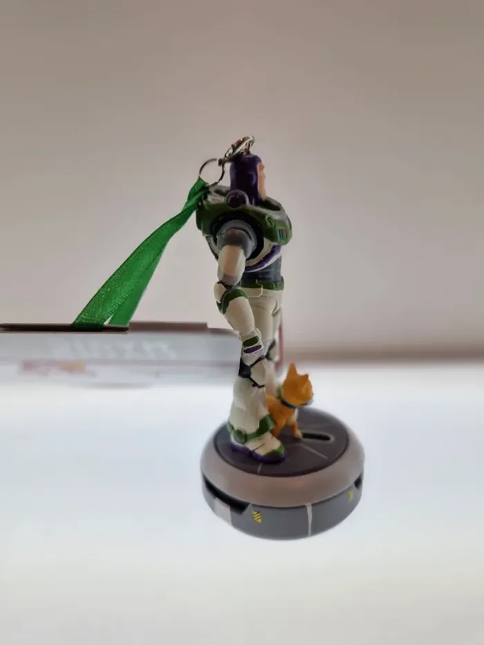 [D26] Décoration suspendue Buzz Light Disney Store Figurine - photo numéro 4