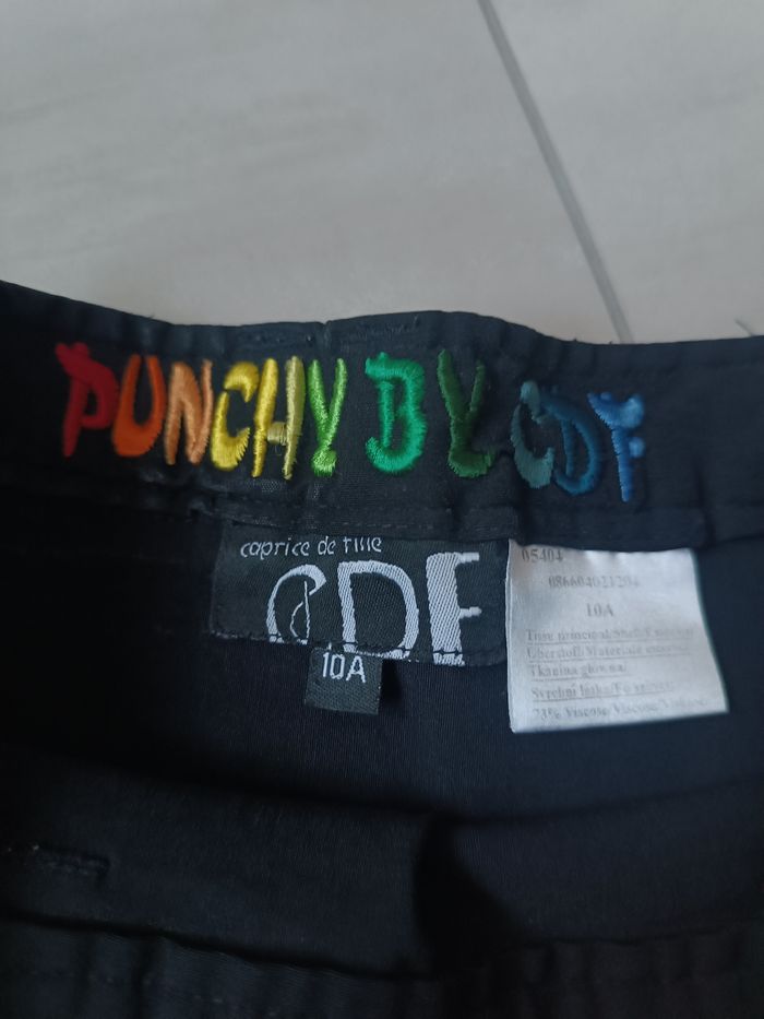 Jupe courte - photo numéro 2