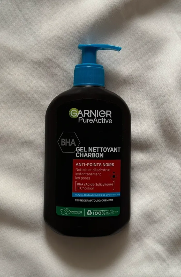 Gel nettoyant charbon Garnier