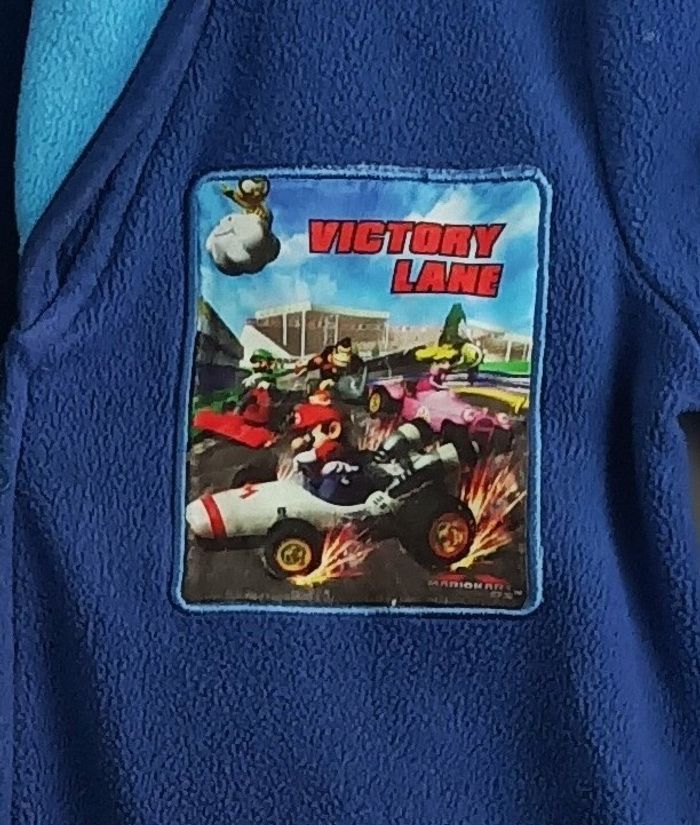Peignoir bleu Mario Kart. Victory Lane. Robe de chambre. Nintendo. Polaire. 8 ans - photo numéro 3