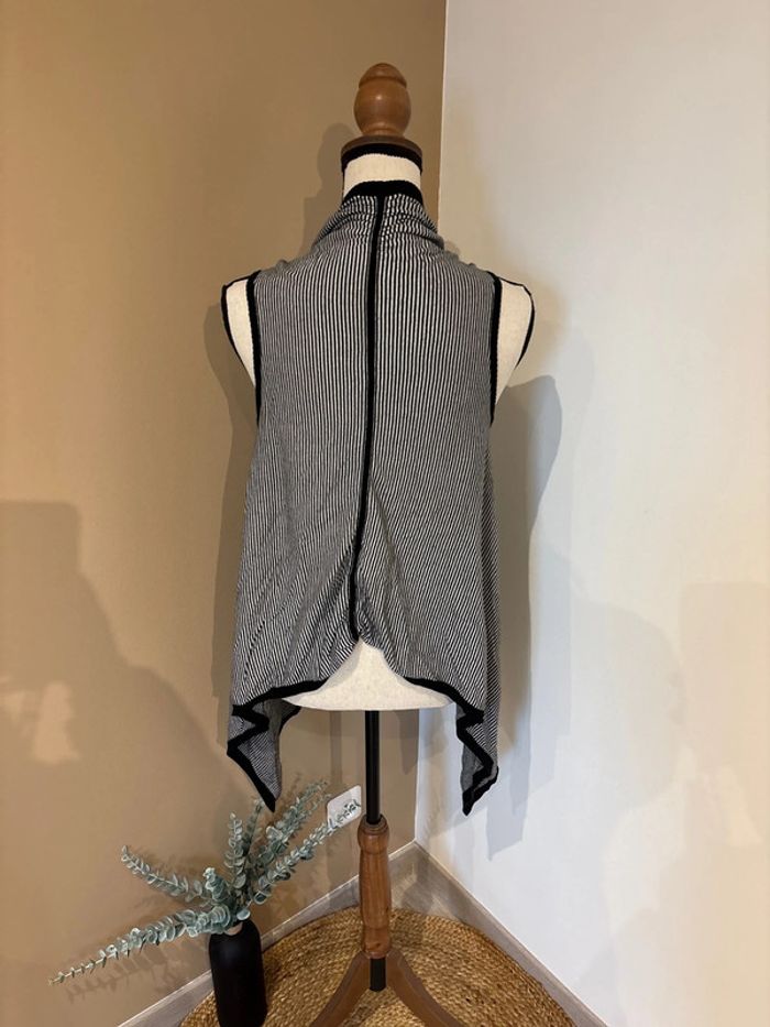 Veste sans manches femme taille S/M - photo numéro 3