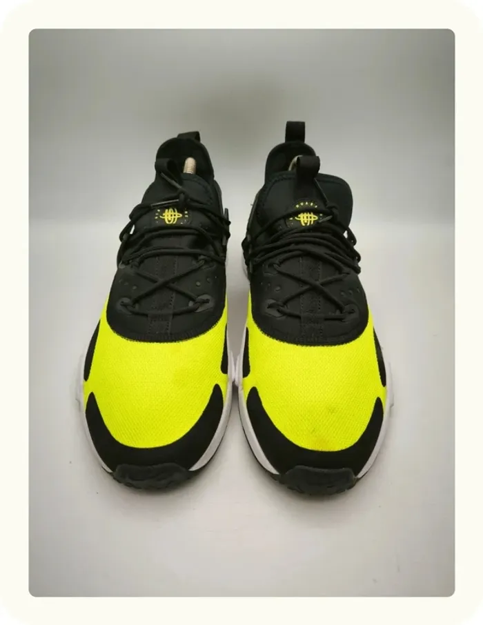 Baskets Nike air Huarache Drift noir volt Taille 43 - photo numéro 3