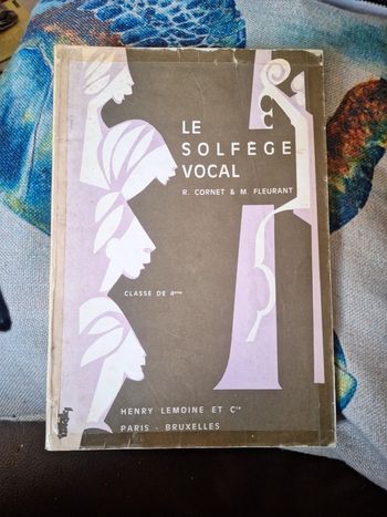 Livre partitions solfège vocale 4eme pr d