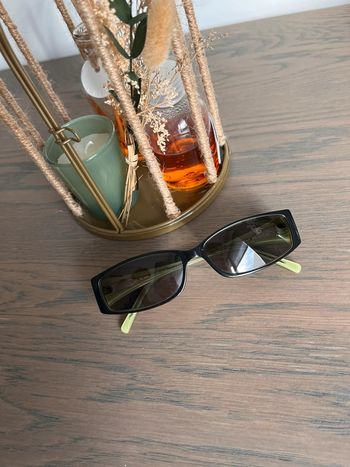 Lunettes de soleil Naf Naf