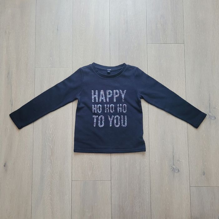 Sweat bleu foncé . 8 ans fille. Marque Kiabi