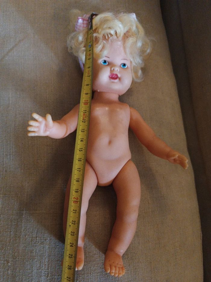 Poupée doll ari ancienne blonde blond hair cheveux bouclé yeux bleu blue tricot vichy rose pink - photo numéro 9