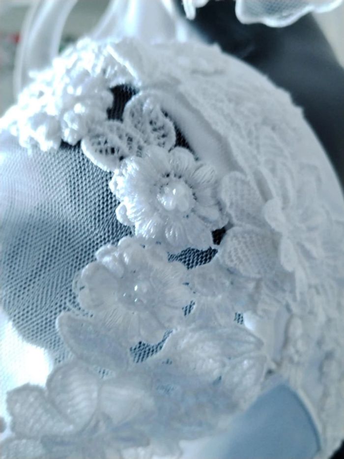 Robe de mariée chic et sophistiquée complicité la fête TBE avec accessoires - photo numéro 9