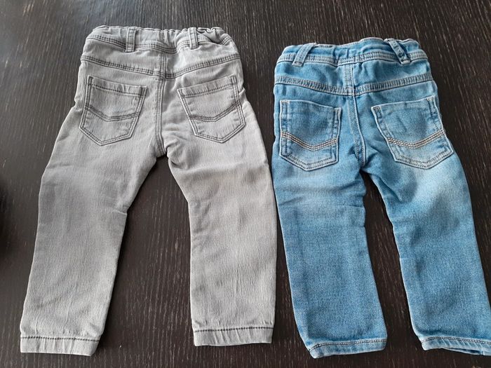 Lot jeans pantalon 12mois 1an - photo numéro 2