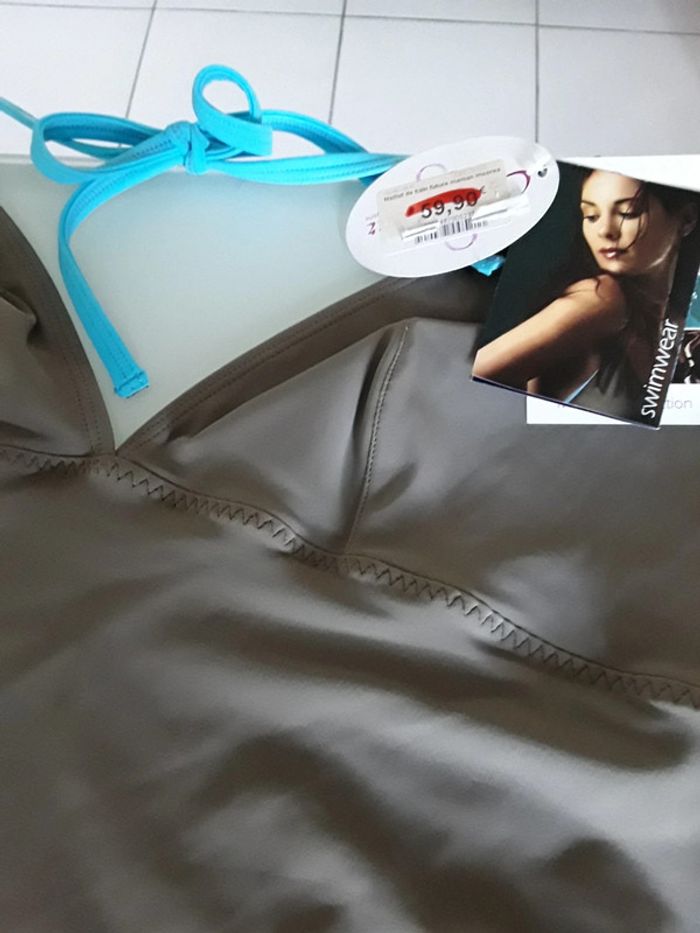 Joli maillot de bain neuf pour femme enceinte - photo numéro 2