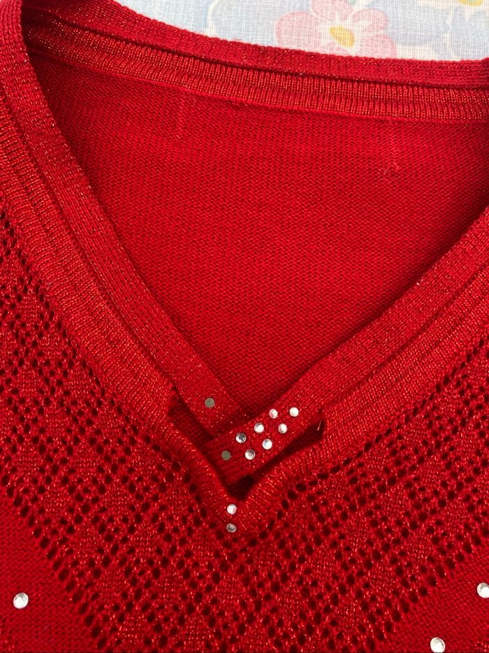 Très beau pull rouge 46-48 - photo numéro 3