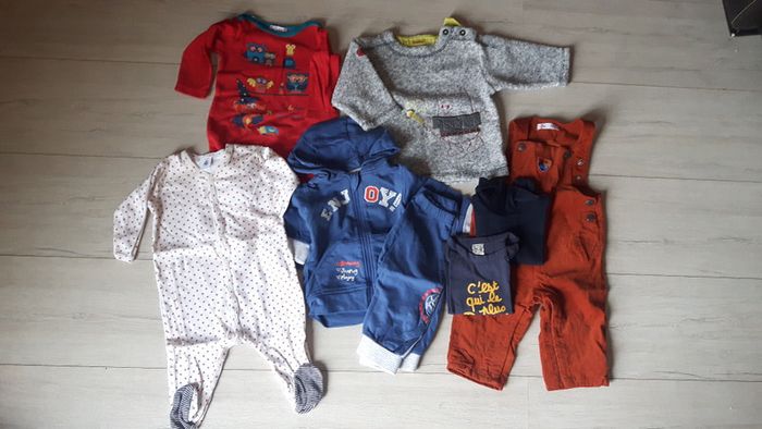 Lot garçon hiver 6 mois pull ensemble pyjamas salopette tee shirt