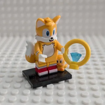 Figurine Sonic : Tails avec anneau doré et gemme bleue, style lego