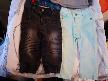 Lot 11 jeans bébé garçon 9 mois