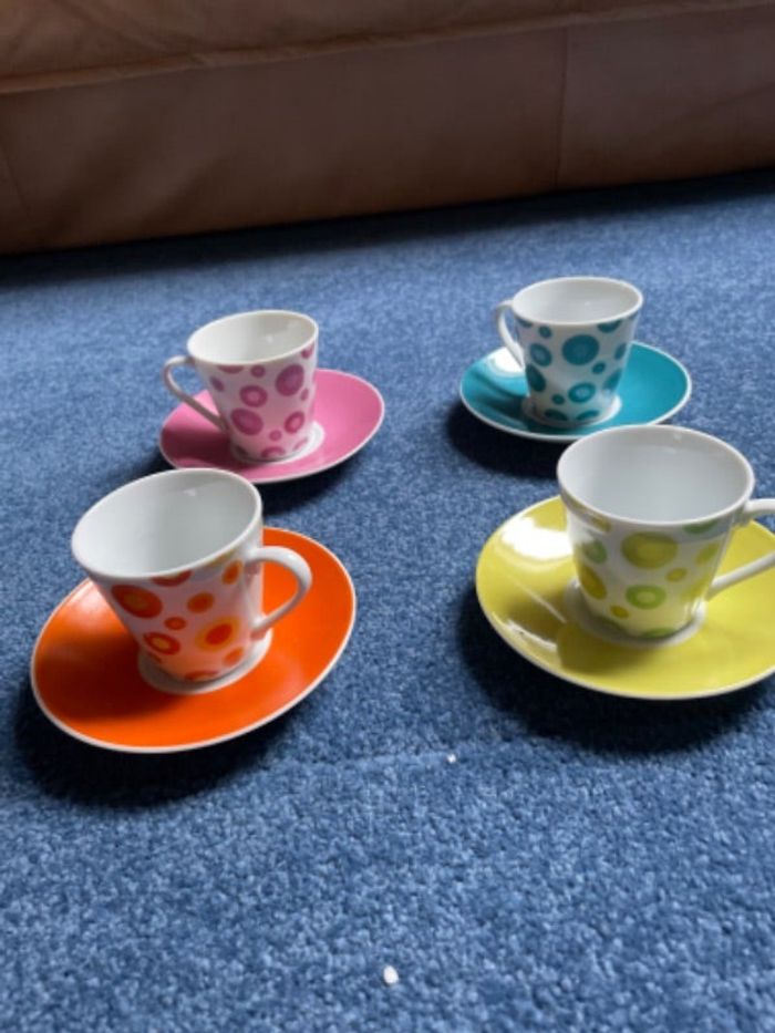 Service à café coloré