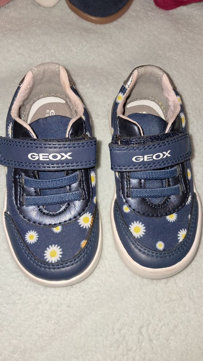 Les chaussures fille nef marque GEOX