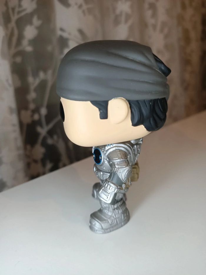 Figurine Funko pop games gears of war n°112 Marcus Fenix en loose (figurine seule sans boîte) - photo numéro 3
