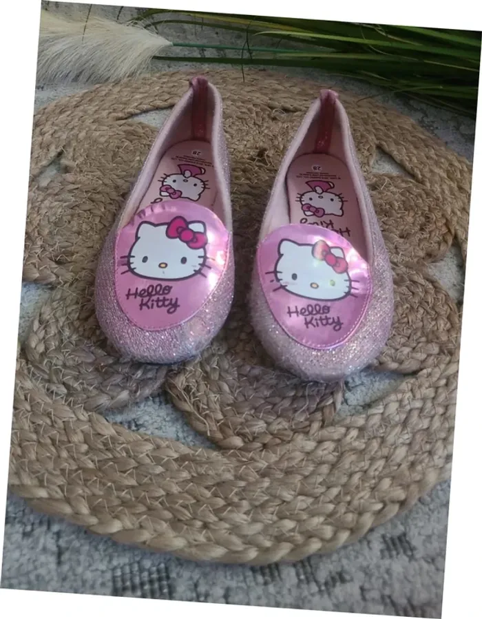 Sandale taille 28 hello kitty - photo numéro 2