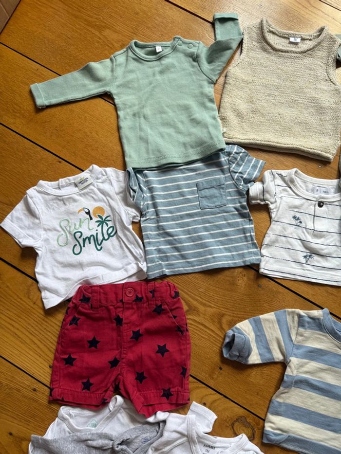 Lot vêtements garçon  bébé 1 mois en très bon état - photo numéro 3