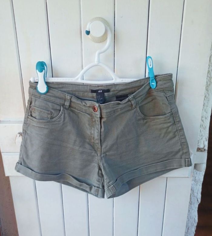 Short kaki h&m 38
